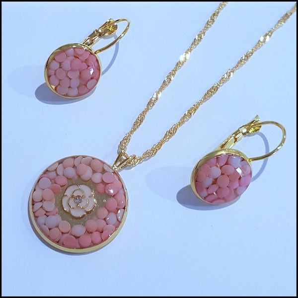 Handmade Resin Pendant & Earring Set - Pink tones with white flower