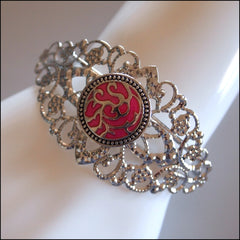 Snap Button Lace Cuff Bracelet with 2 Snaps - Find Something Special