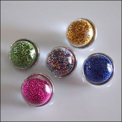 Deluxe Globe Snap Button - Find Something Special