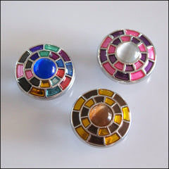 Deluxe Geometric Snap Button - Find Something Special