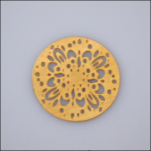 Decorative Cutout Floating Plate