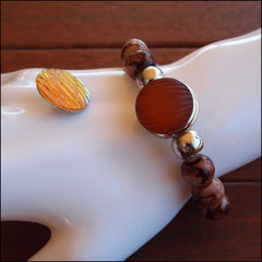Elastic Brown Beaded Snap Bracelet with 2 Snaps - Find Something Special