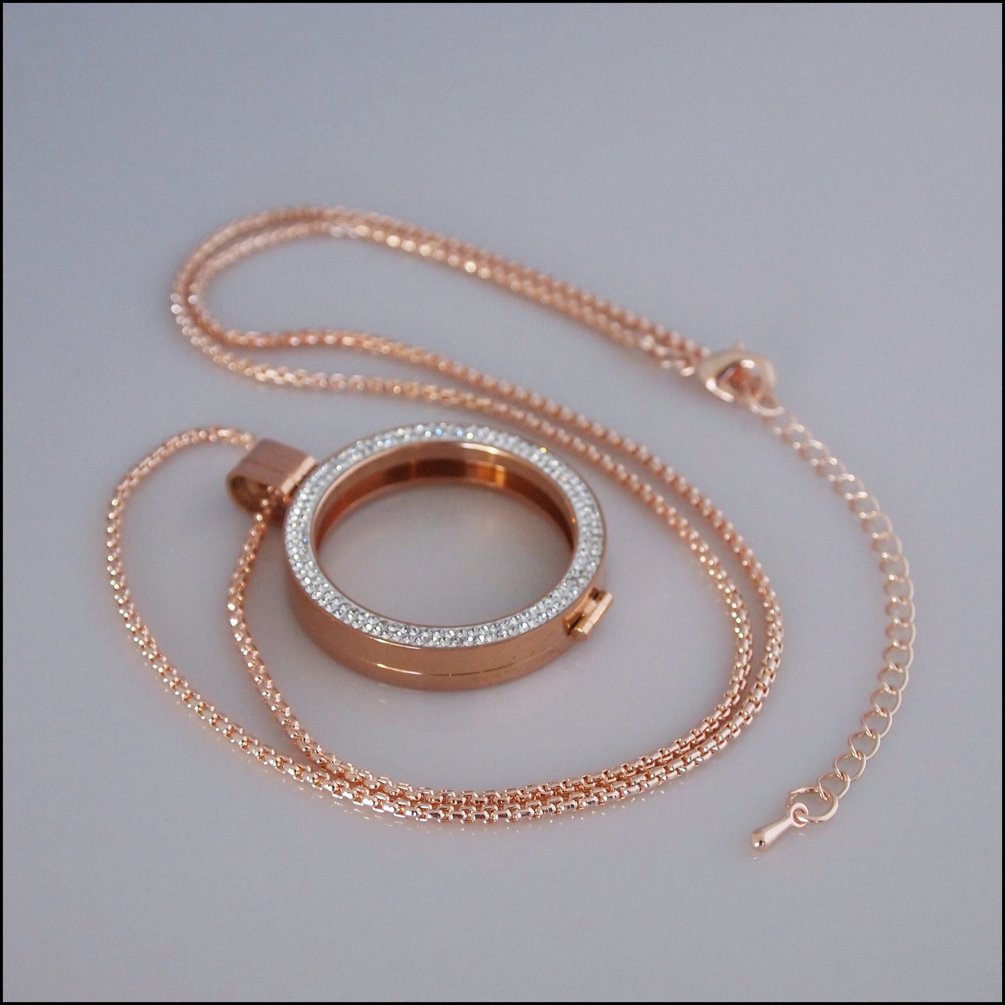 Rose gold necklace holder discount