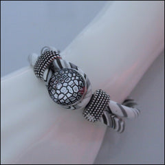 Zig Zag Snap Button Bracelet - Grey/White